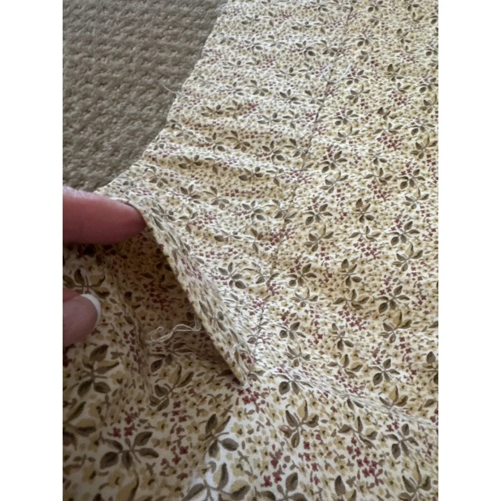 Handmade Patchwork Quilt Wall Hanging Pink Floral Nine Patch Country Decor 32x21